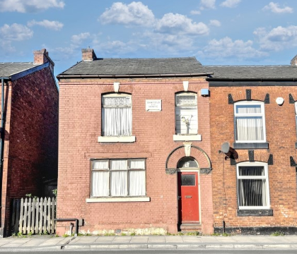 Refurbisment in Ashton-under-Lyne photo